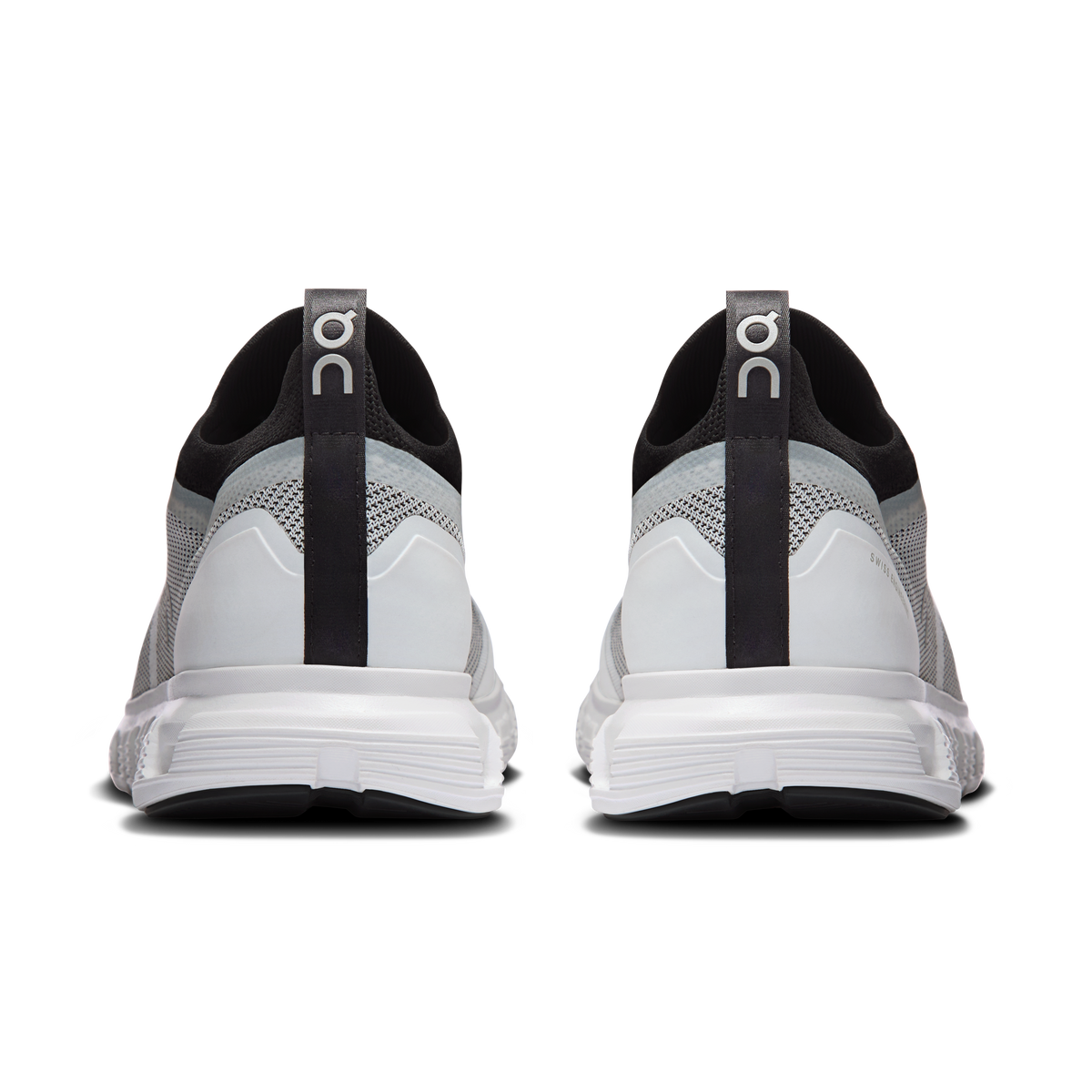On Cloud 6 Versa men's heel view, white uppers with black back tab and collar