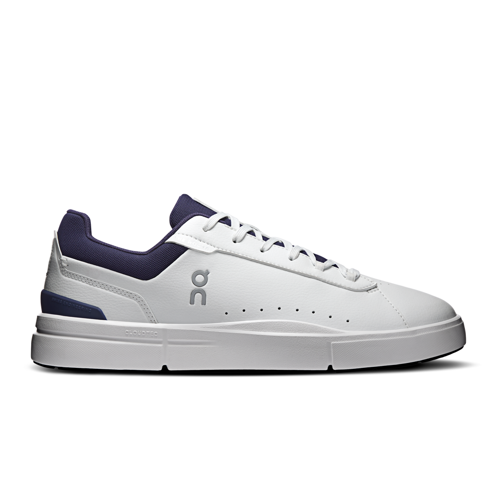 Men's low-top Roger Advantage sneakers in white with midnight blue accents, lace-up