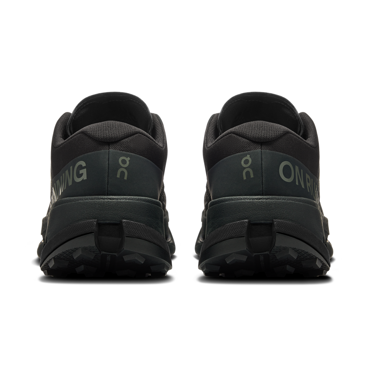 On Cloudultra 3 men's running shoes, black heel view with On logo on back