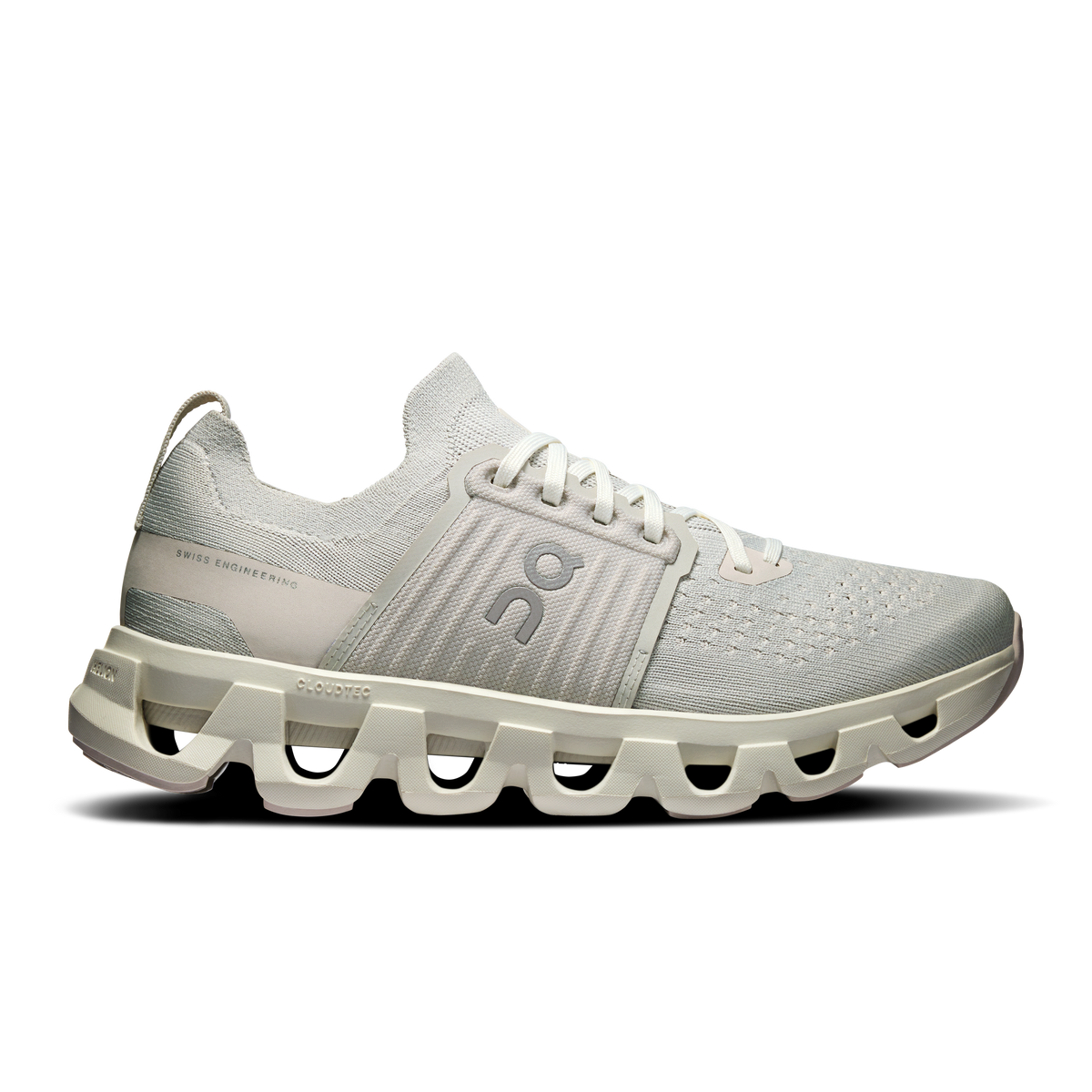 Women’s running shoes in light gray knit with white CloudTec midsole and lace-up