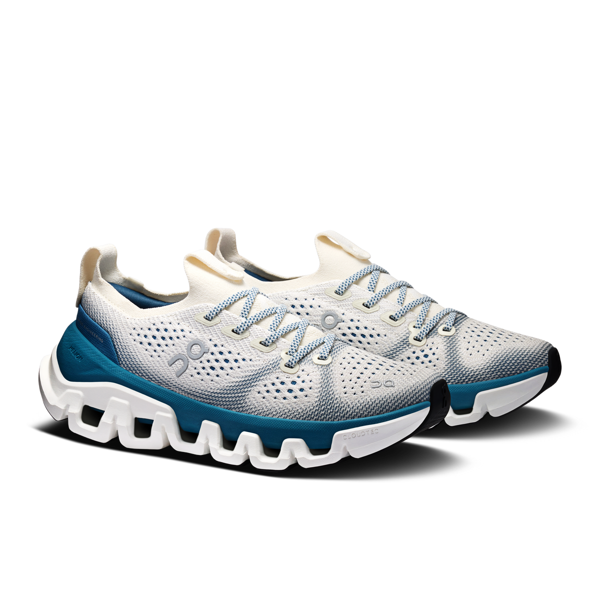 Women’s lace-up running shoes, knit mesh upper with blue toe and side accents