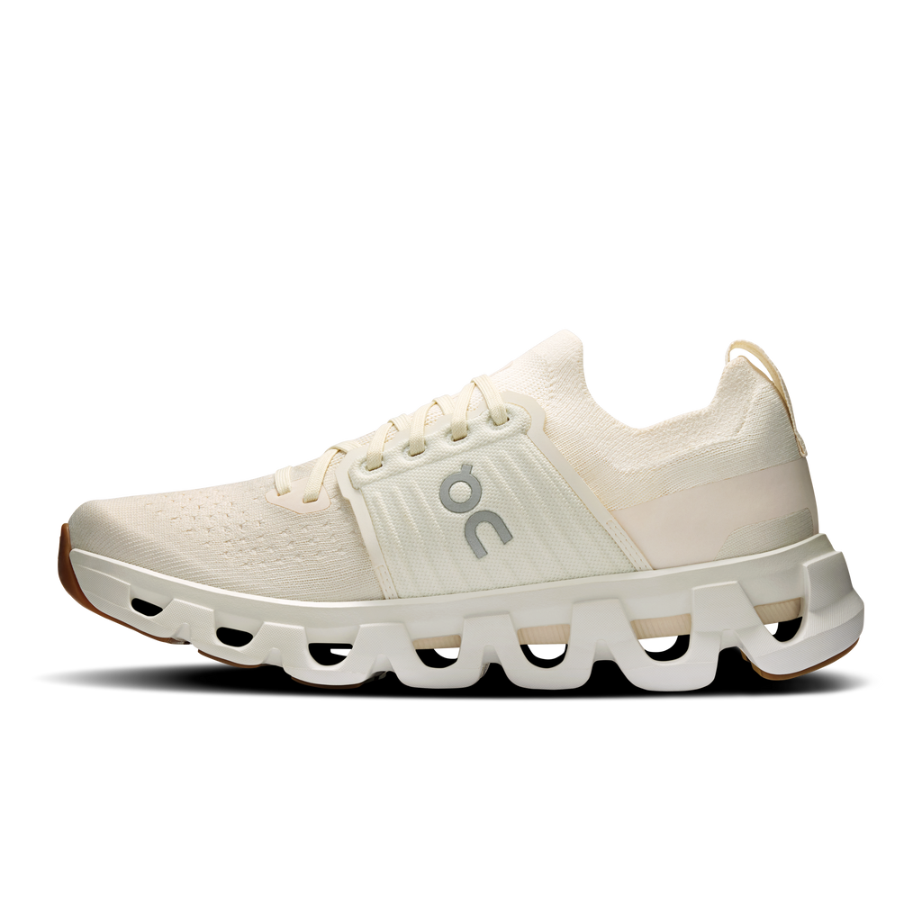 Women's ivory Cloudswift 4 running shoes, low profile sole and heel tab