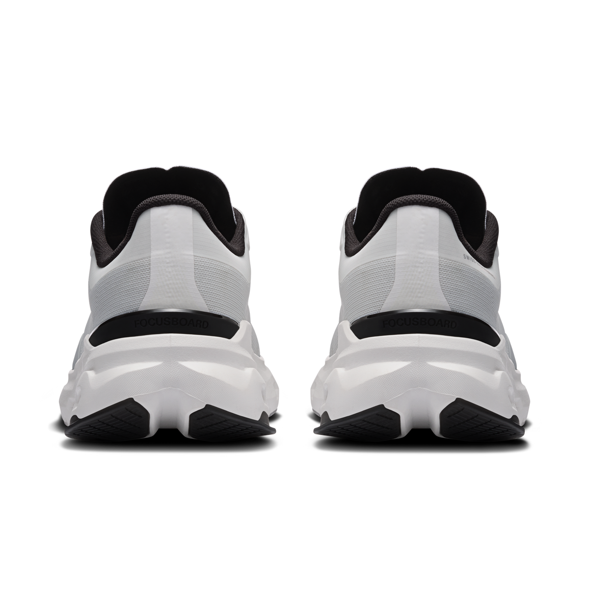 Men's running shoes, back view with FocusBoard heel panel and black collar