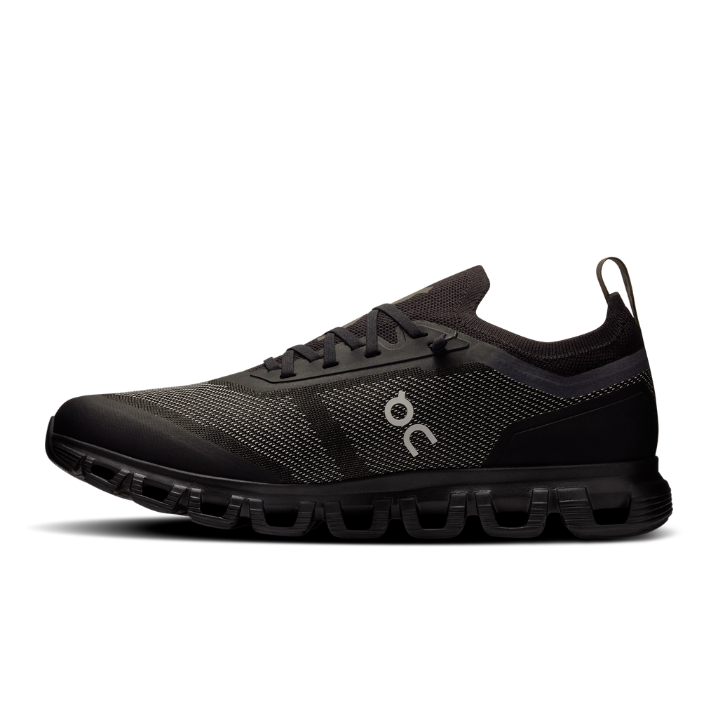 Men's On Cloud 6 Versa running shoe, black low profile with cushioned collar