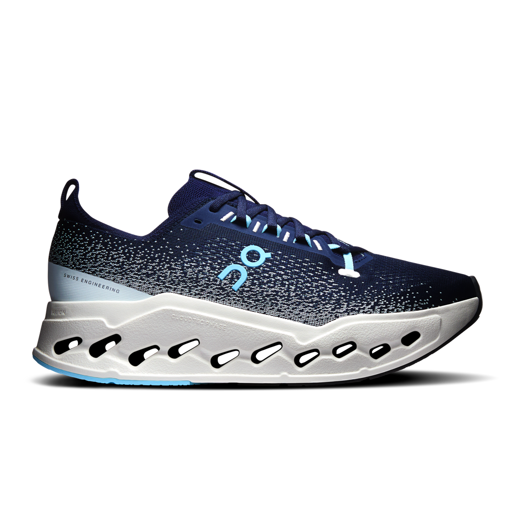 Men's running shoes in dark navy speckled knit with white cloud-cut sole