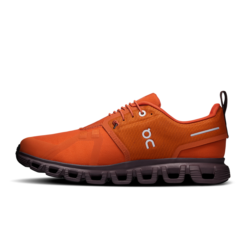 On women's waterproof running shoes, cinnamon/orange, front quarter view