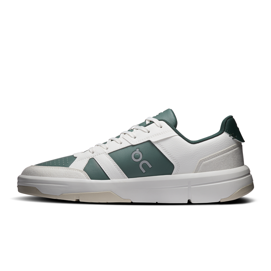 Men's lace-up sneakers in ivory with olive center panel and padded collar