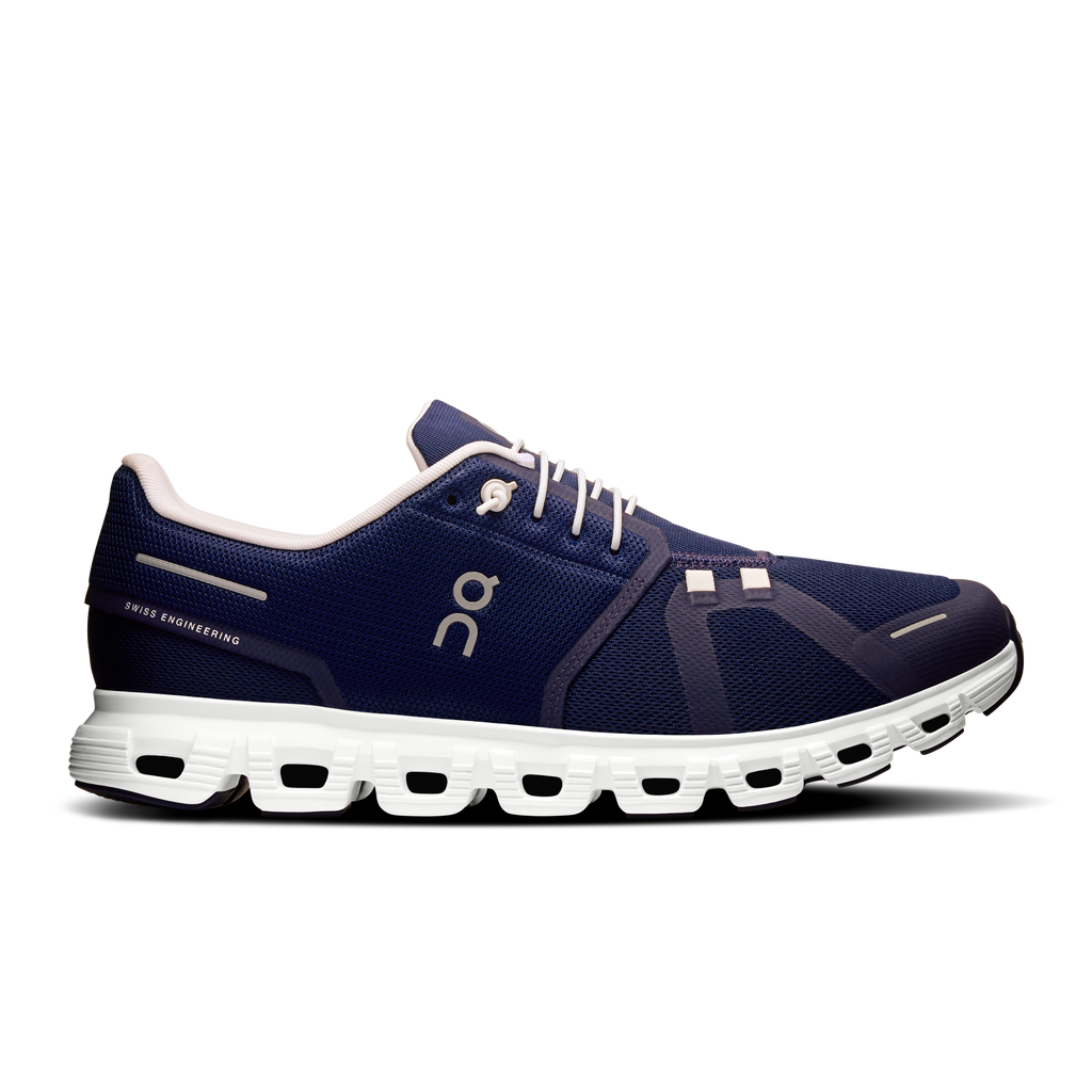 Men's navy running shoes with white Cloud-style cushioning and On logo