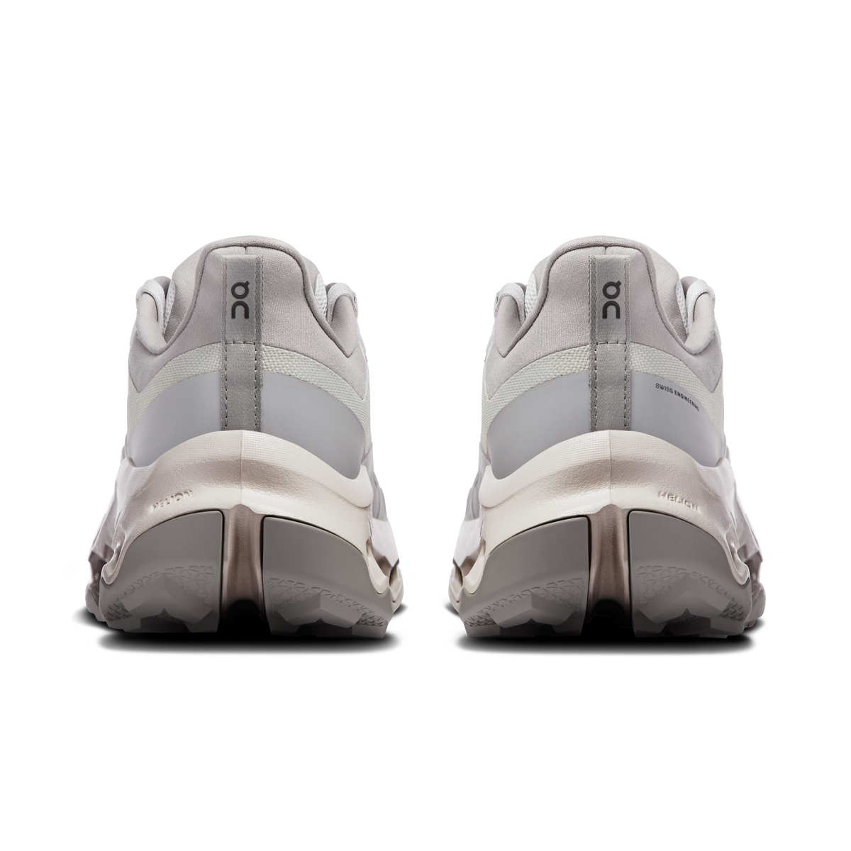 Women's Cloudhorizon 2 shoes, heel and collar view, lace-up style