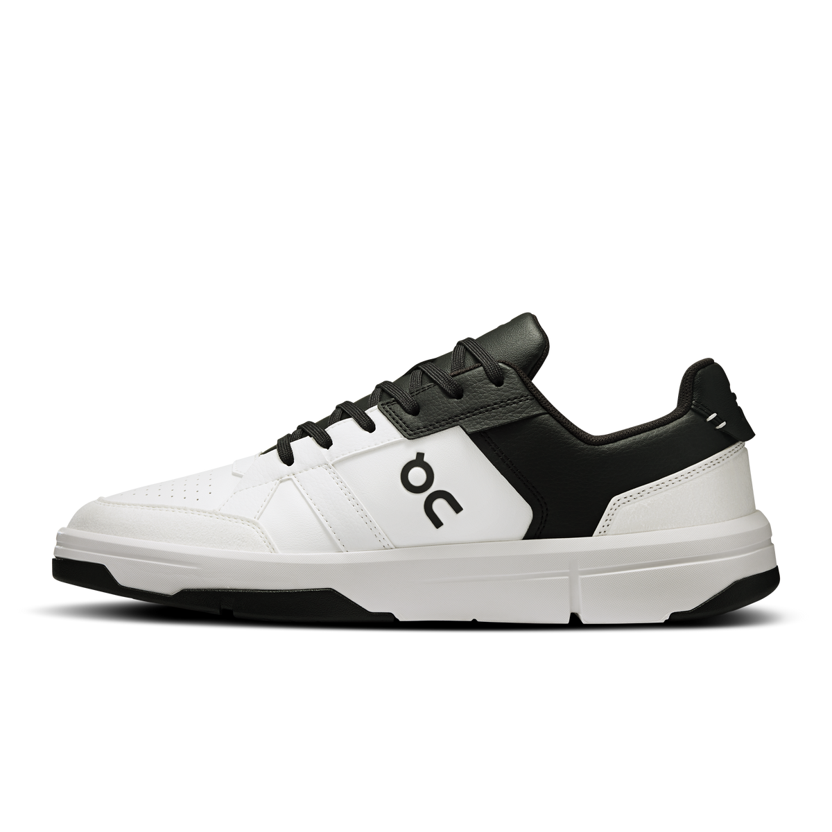 On Running men's Roger Clubhouse sneakers, white upper with black heel and lace-up