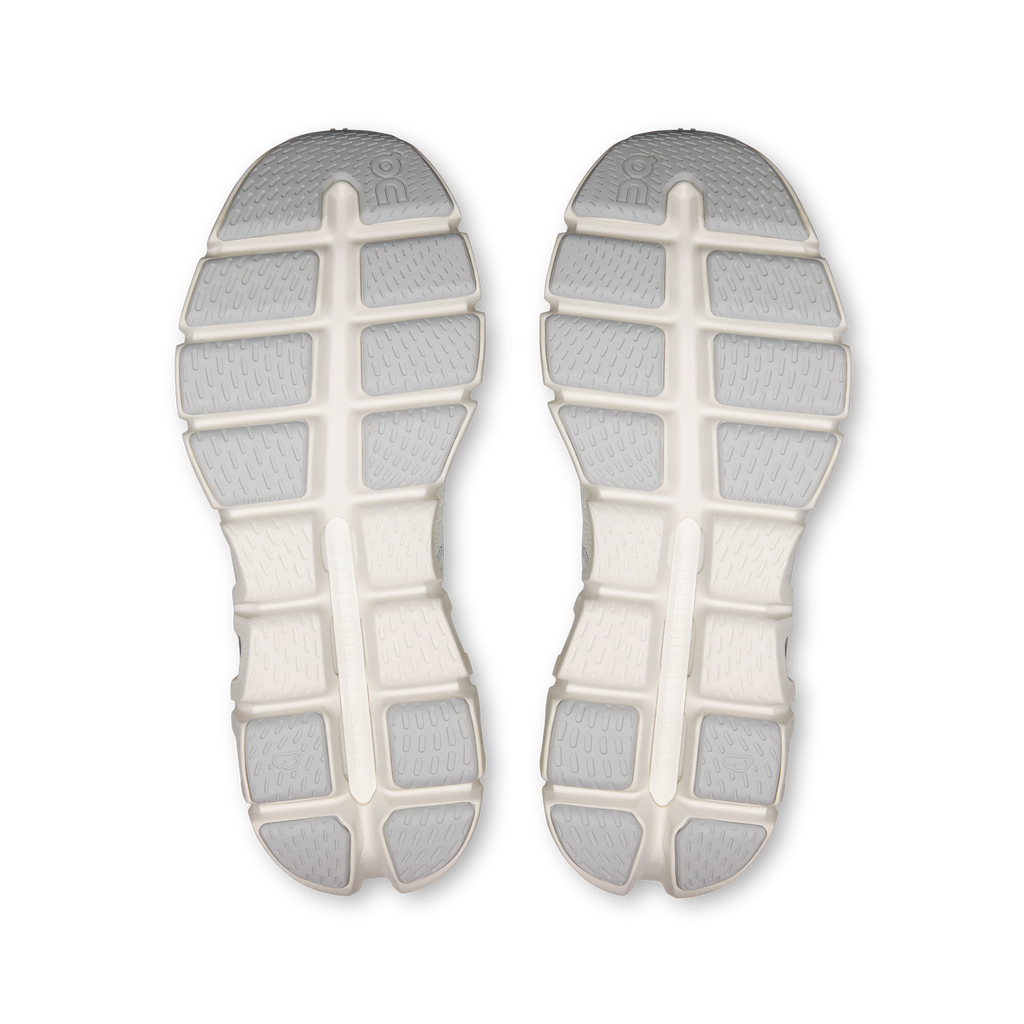 On Running Cloud X Tempo shoes, outsole tread view with padded heel support
