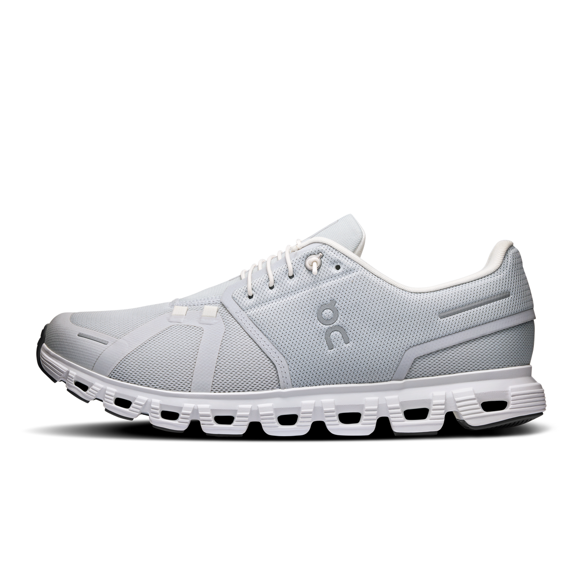 Men's wide running shoes, light gray mesh upper with white accents and laces