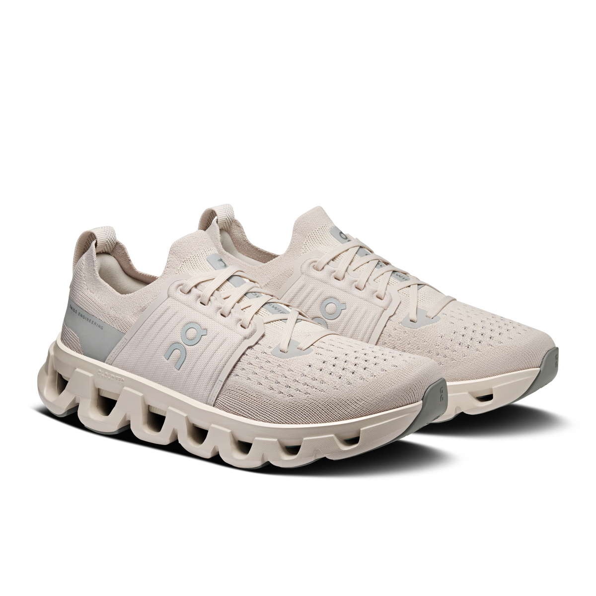 Women’s Cloudswift 4 running shoes, light pearl knit with lace-up and On logo detail