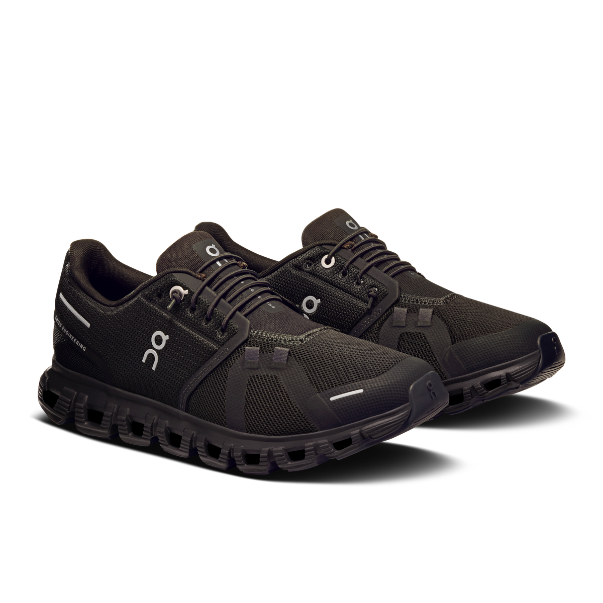Women's On wide running shoes, black with padded collar and lace-up front