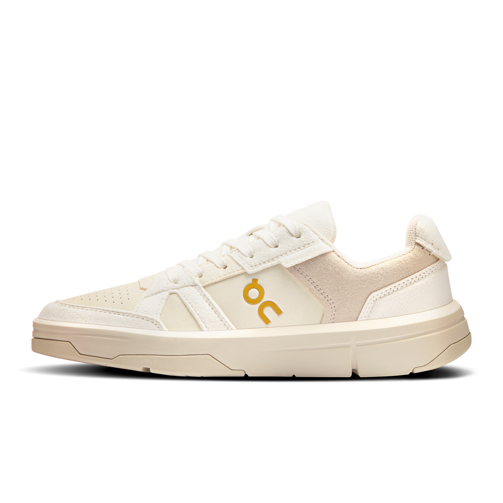 Women's On Running Roger Clubhouse Ace lace-up sneakers, angled front view