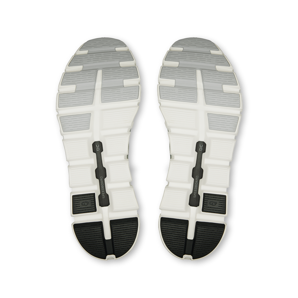 On Cloud 6 Versa shoe outsoles, white tread with black center pods
