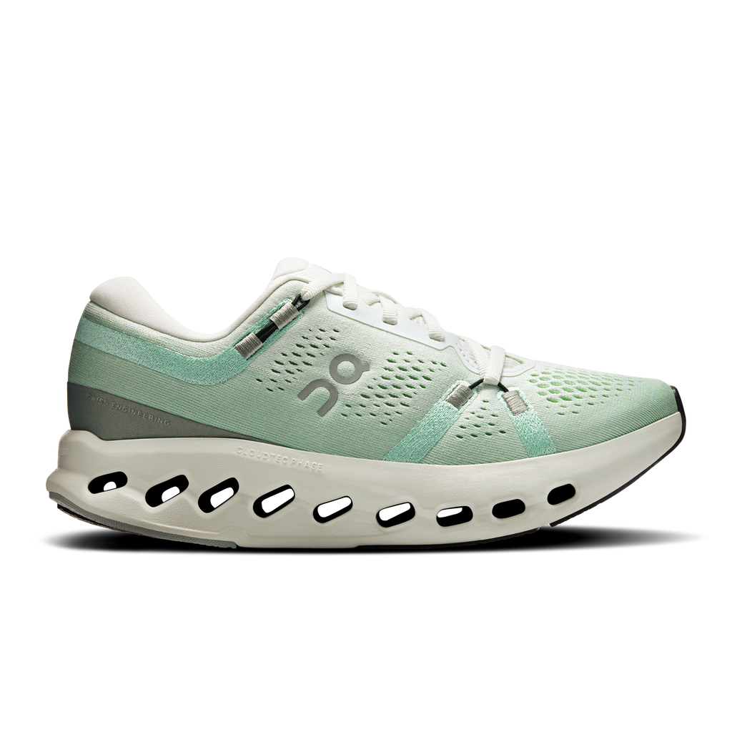 Women’s lace-up running shoe in mint and ivory with CloudTec pod sole