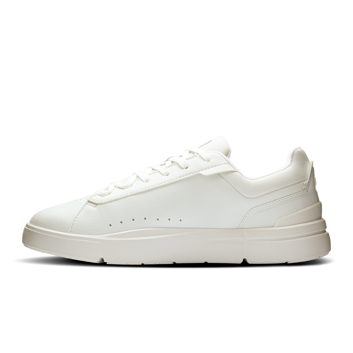 Women's On Running Roger Advantage white sneakers with lace-up eyelets and padded tongue