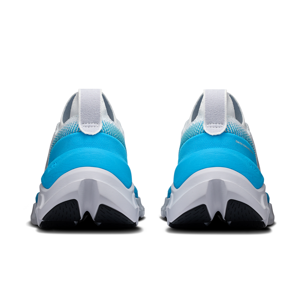 On Cloud X Tempo men's running shoes, heel view with white/ivory heel tab and blue support