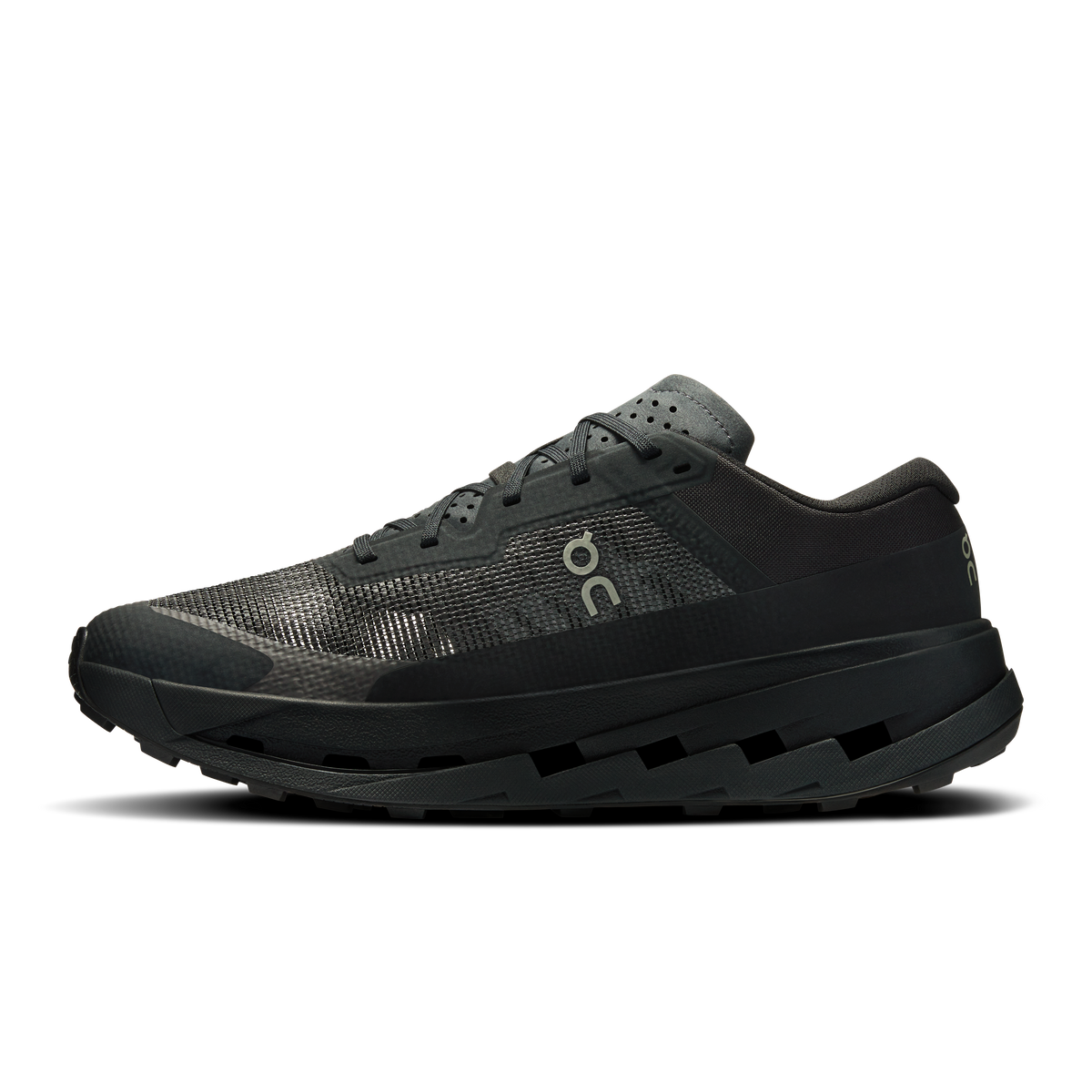 On Cloudultra 3 men's running shoes, black side profile with chunky rubber sole
