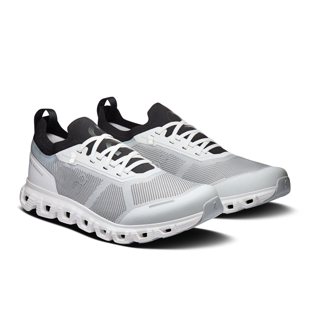 On Cloud 6 Versa men's running shoes pair, white uppers with black heel accents