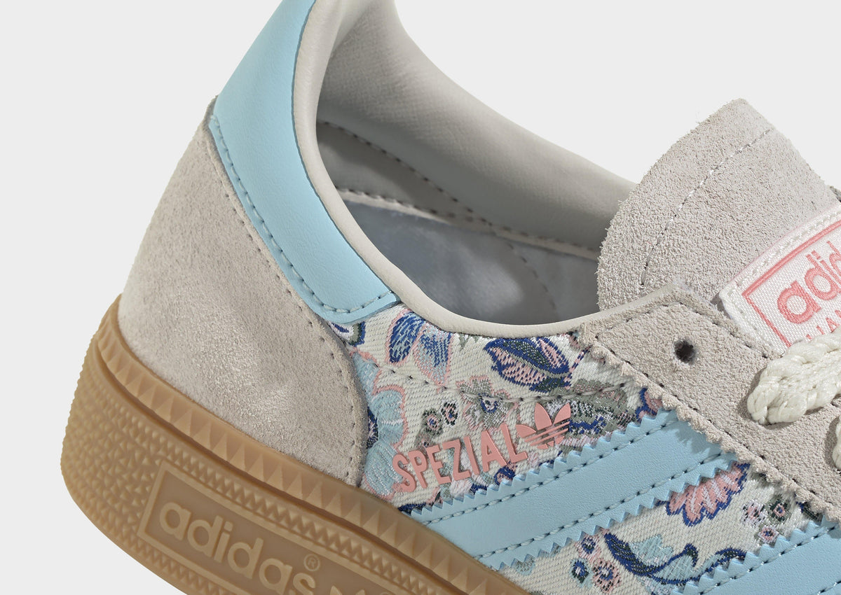 Kids' adidas Spezial sneakers, off-white suede with blue trim and cushioned collar