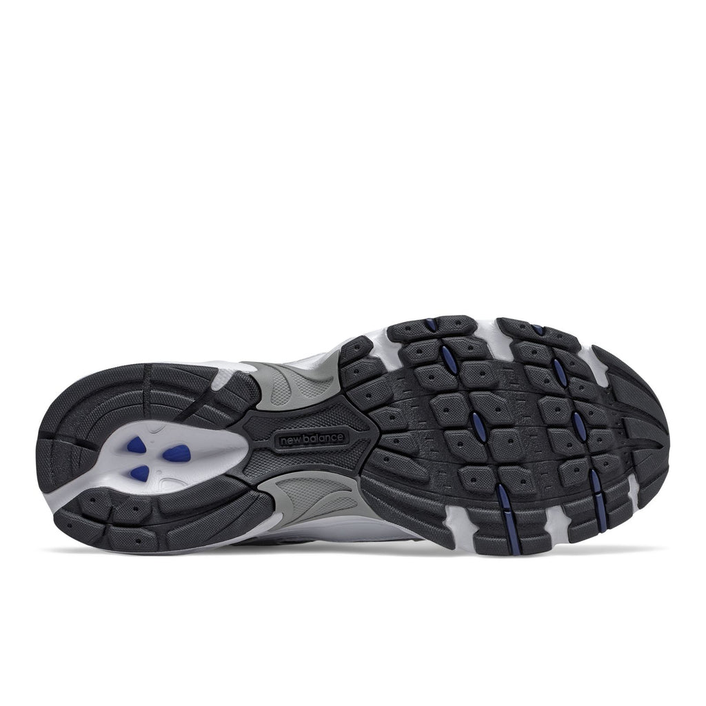 New Balance 530 sneaker outsole with black tread and gray midsole